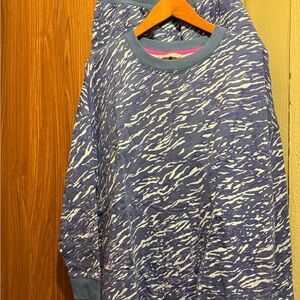 Isaac Mizrahi Blue and White Patterned Top